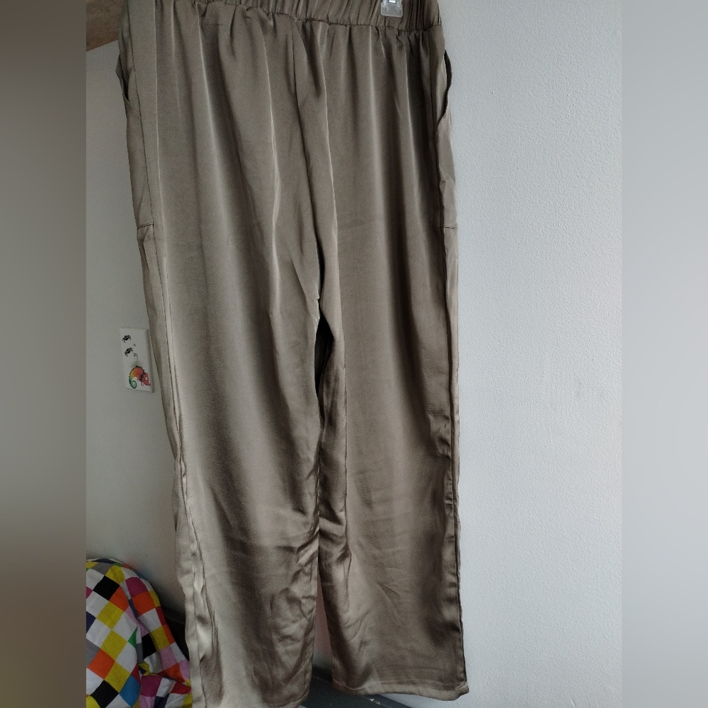 Royal Drawstring Pants Large - Picture 4 of 4